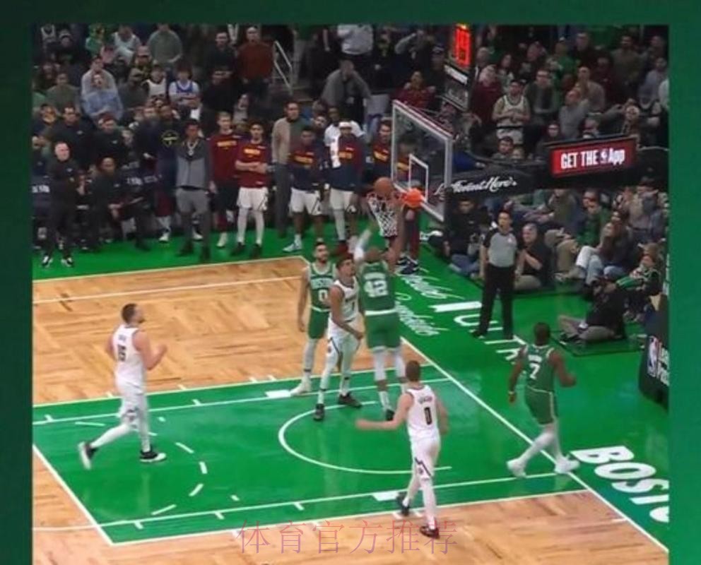 霍福德替补出战16分钟,6投2中得到5分8篮板2助攻1盖帽 霍福德替补出战16分钟,6投2中得到5分8篮板2助攻1盖帽